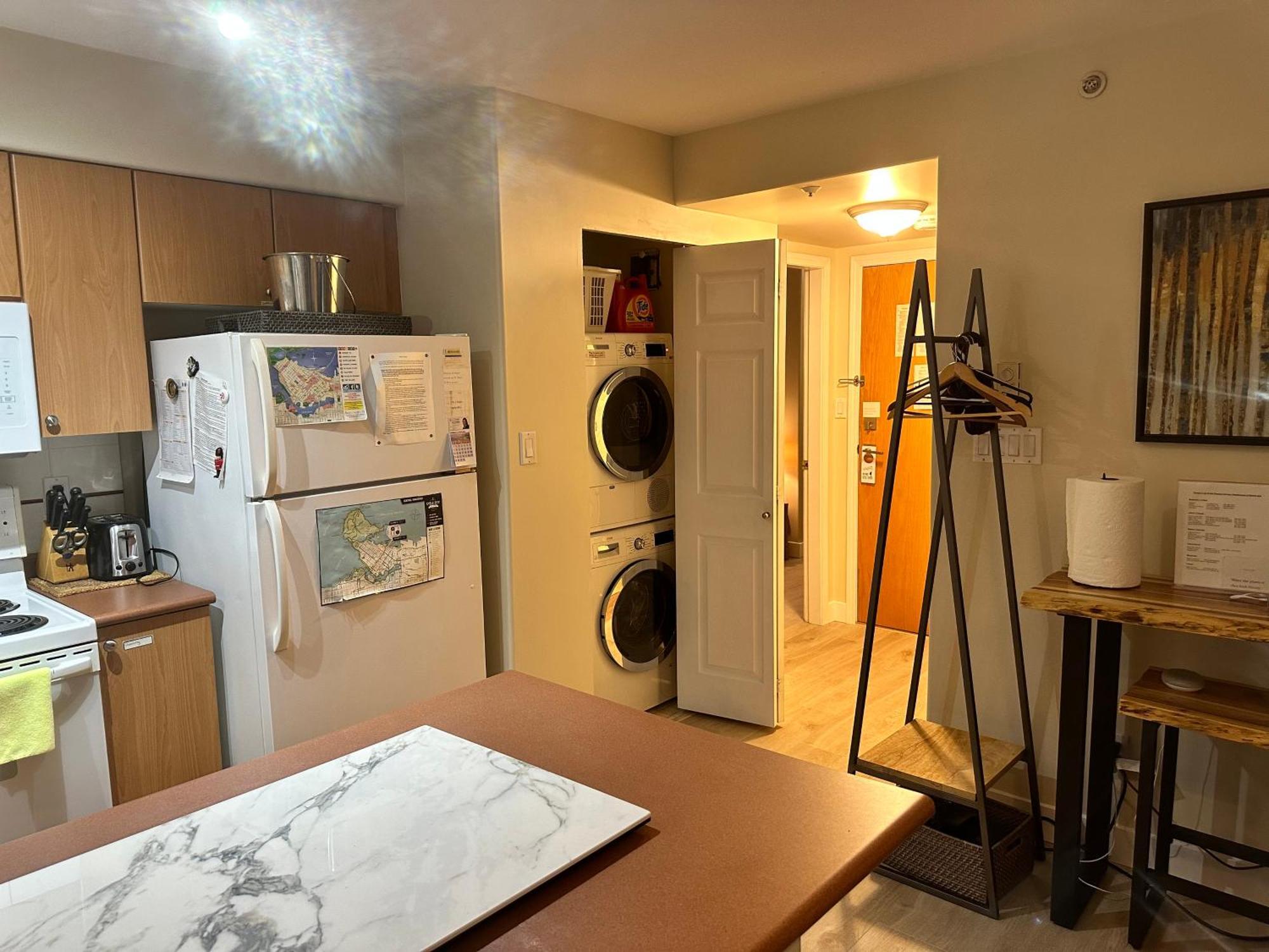 Penthouses Of Beach Ave バンクーバー エクステリア 写真