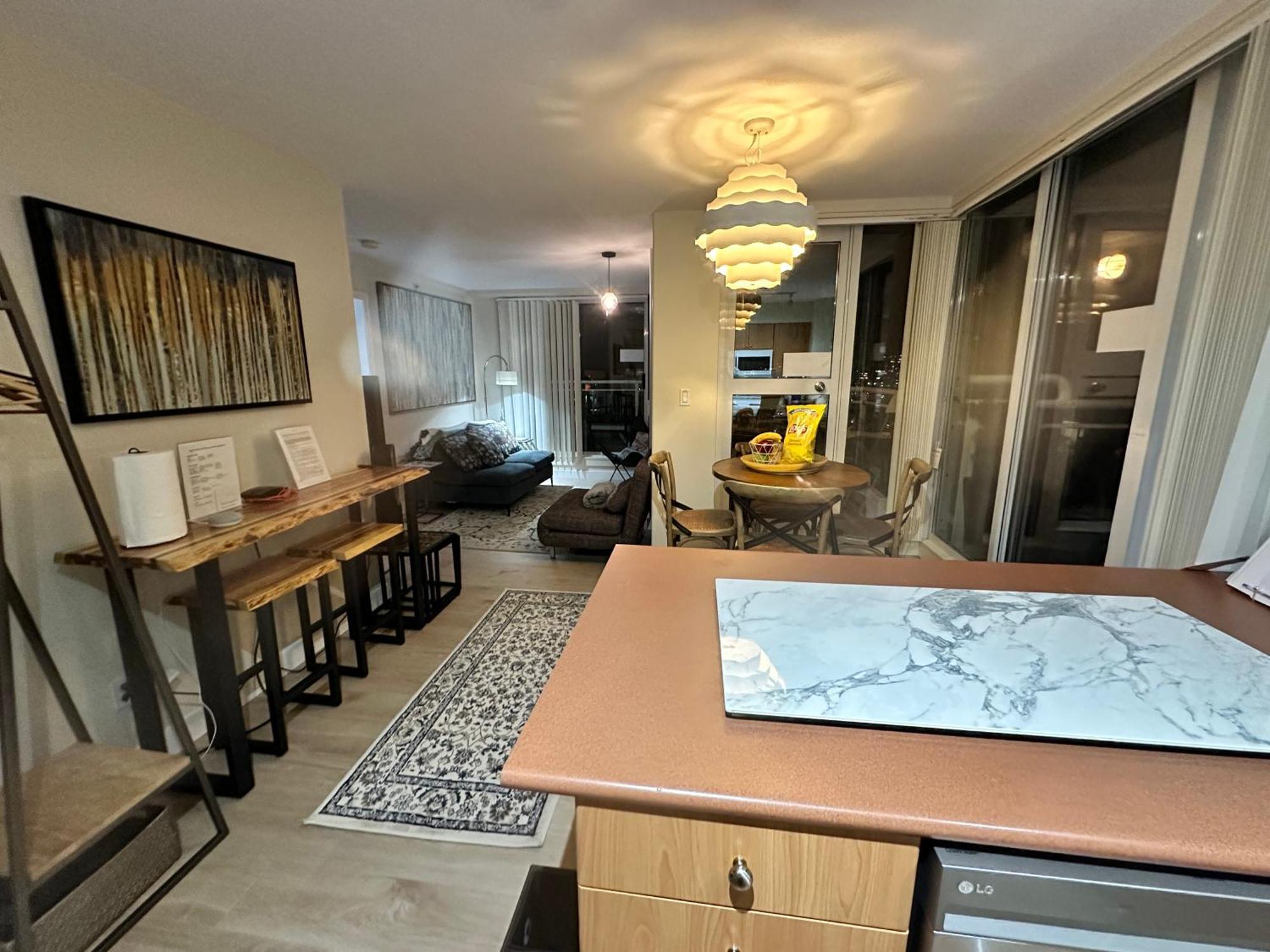 Penthouses Of Beach Ave バンクーバー エクステリア 写真