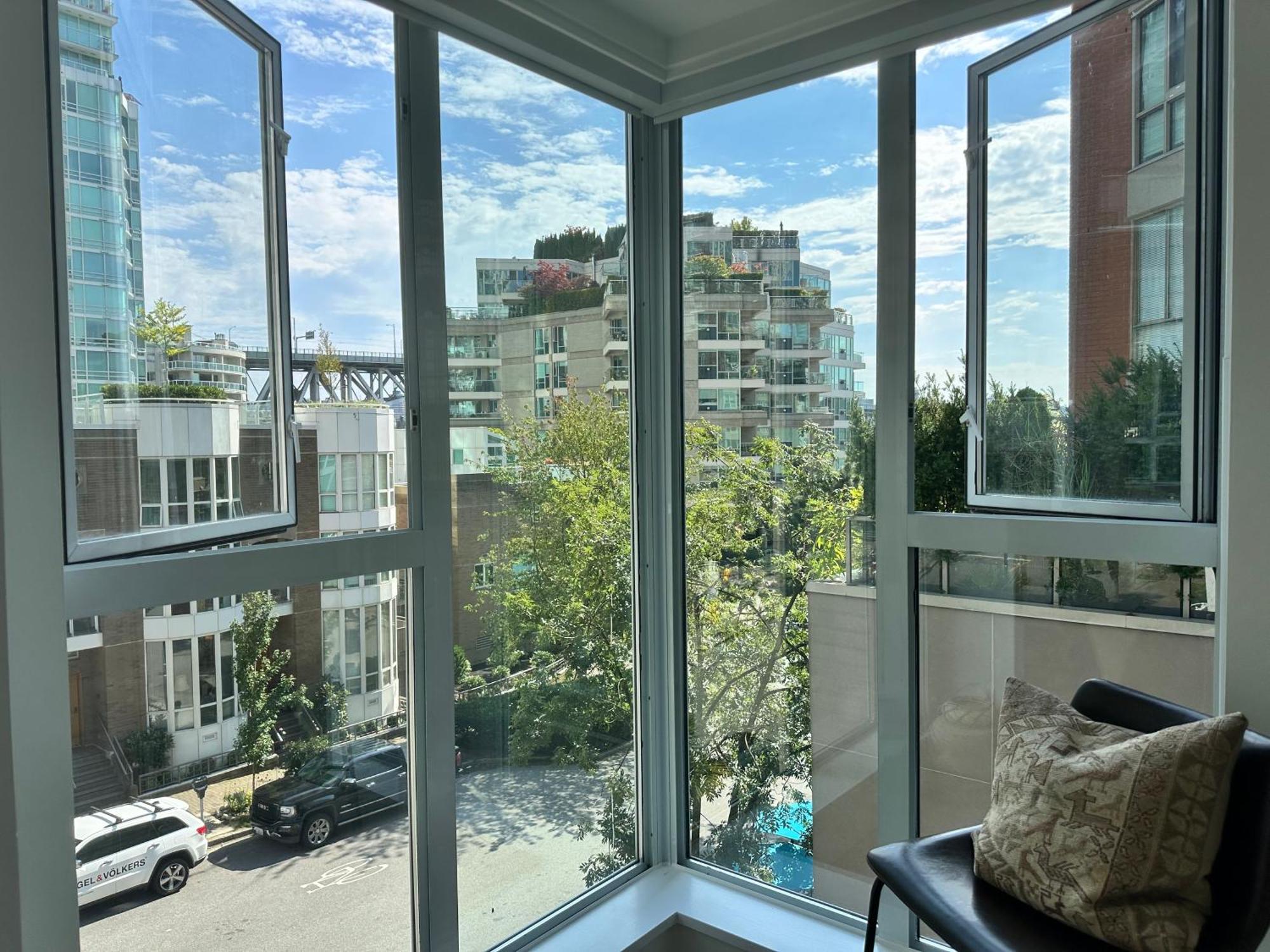 Penthouses Of Beach Ave バンクーバー エクステリア 写真